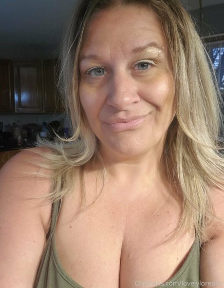 lovelyloreann only fans photos