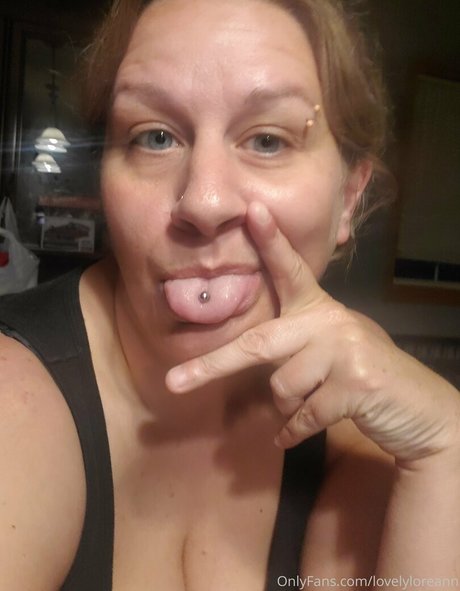 lovelyloreann onlyfans naked