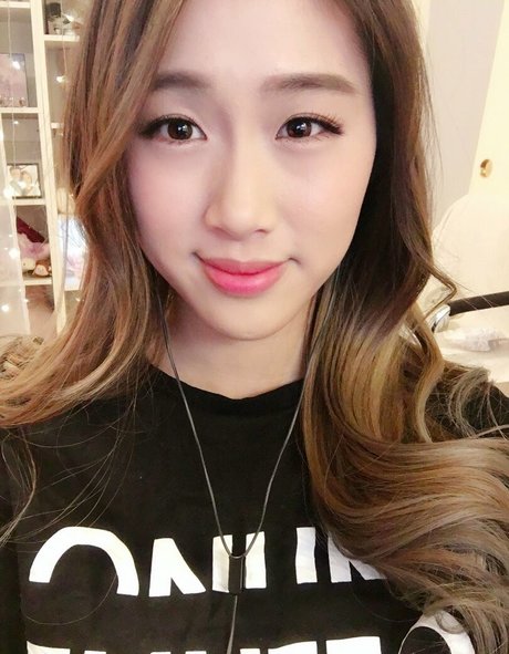 Yougelly nude porn onlyfans