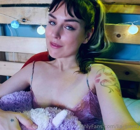 lia sierra onlyfans joi