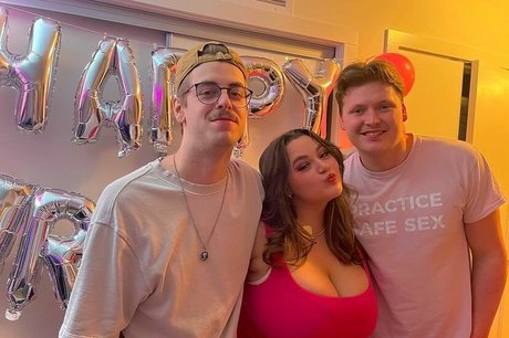 Sara M porn onlyfans