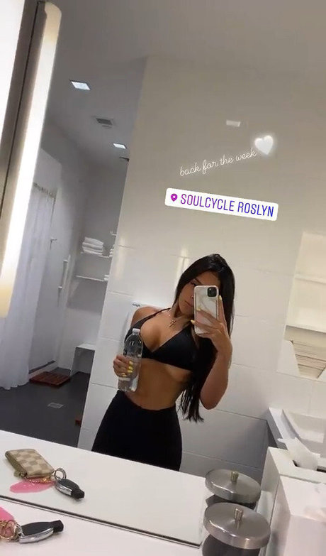 Samantha L onlyfans leajs