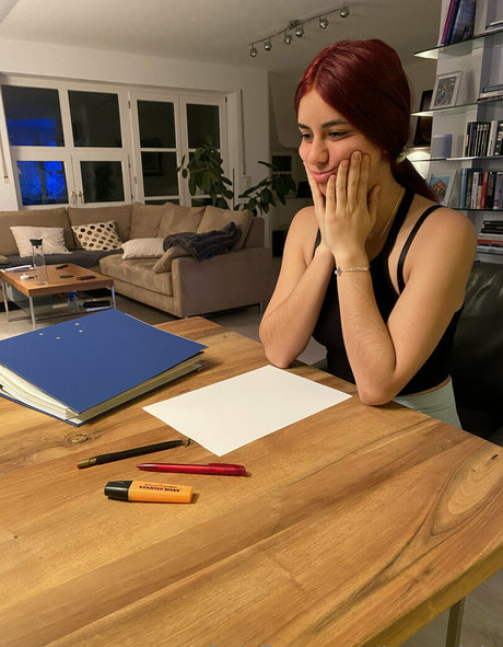 itsmariela onlyfans strip tease