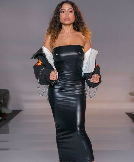 AlessiaSays onlyfans leaks