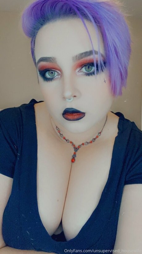 unsupervised housewife leaked only fans