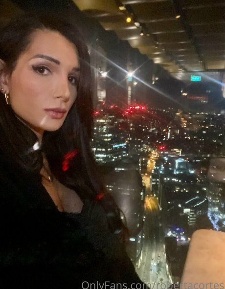 robertacortes onlyfans leaked tits