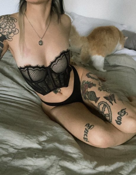 Metroapero onlyfans nudes leak