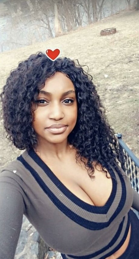 Riv Jones onlyfans sextape leak