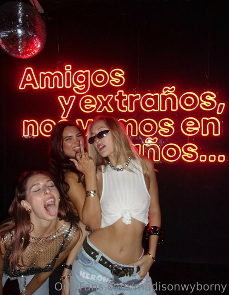 Kyra Santoro onlyfans xxx