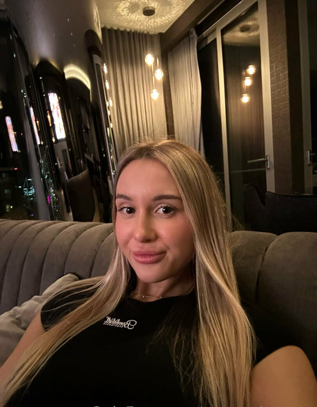 emmachesters onlyfans nude leaked