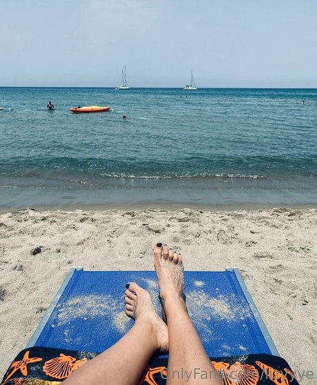 lizyyye onlyfans leajs