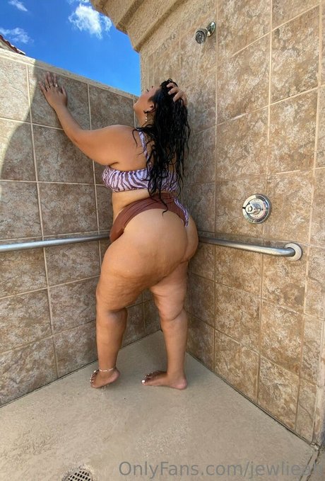 Jewlieah leaked onlyfans photos