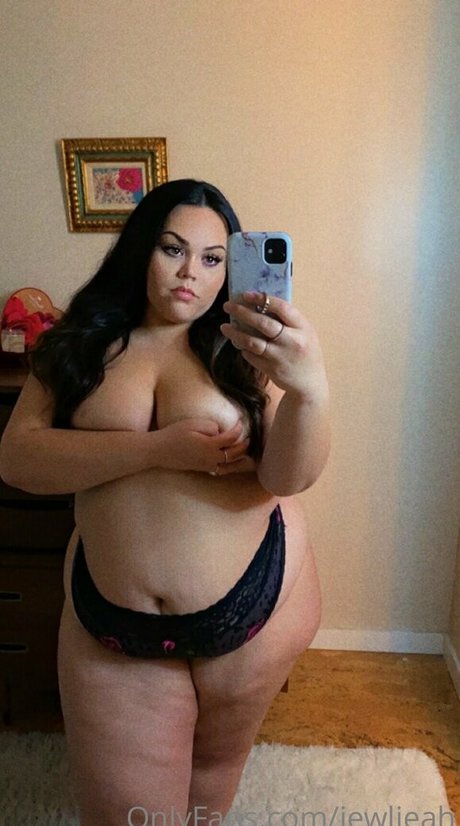 Jewlieah only fans naked
