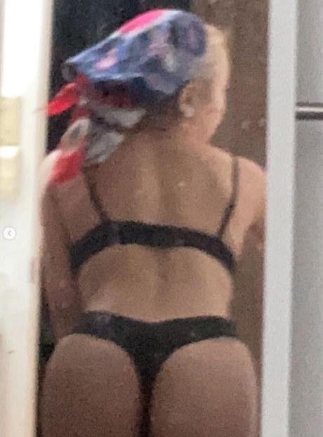 Bleachie strip onlyfans