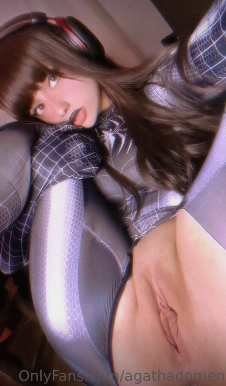 Agathadomenok onlyfans desnuda