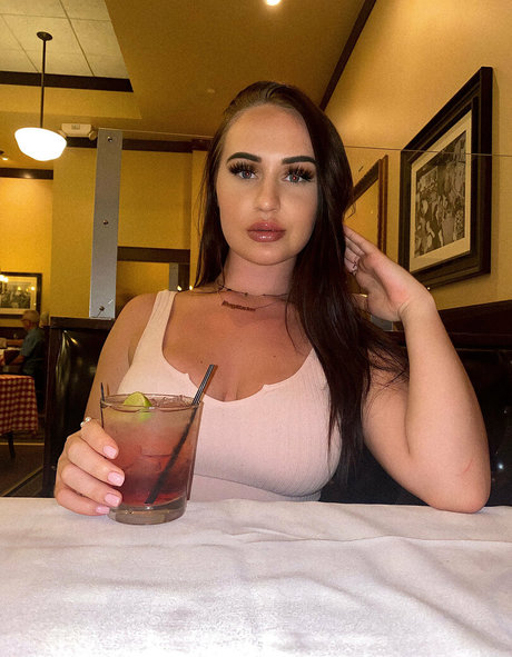 em098 onlyfans nudes