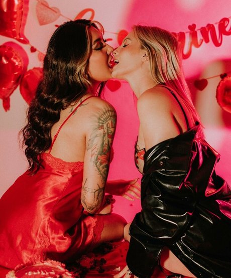 stellastevenss onlyfans strip tease