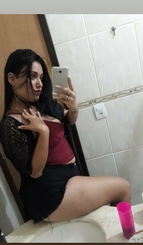 Anathalia Cristina strip onlyfans