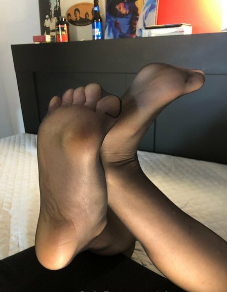 aimeefeetxx leaked onlyfans.