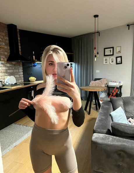 Kris Kiss onlyfans naked