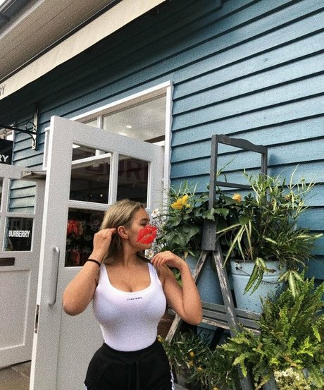 Karina Grinberryall only fans nudes