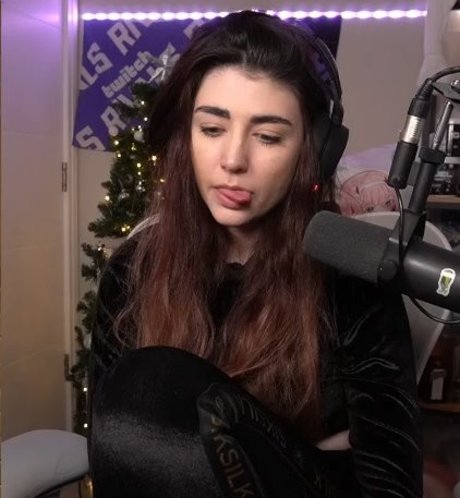 naked teen onlyfans nudes portrait