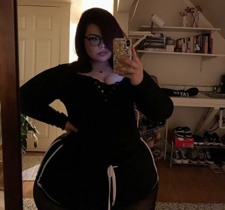 SoftestPear onlyfans naked leaks