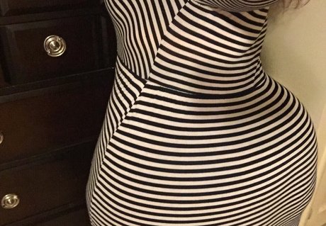 SoftestPear onlyfans page