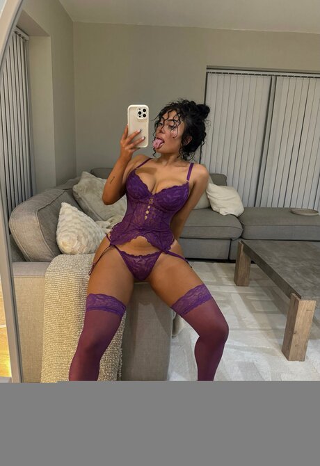 Hollyydollyy onlyfans leaked photos