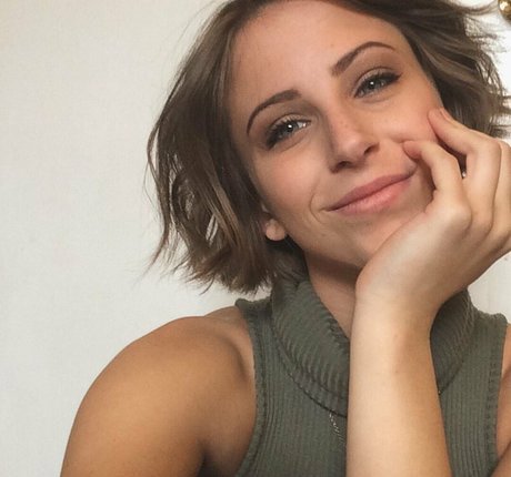 Taylor Francis onlyfans posts