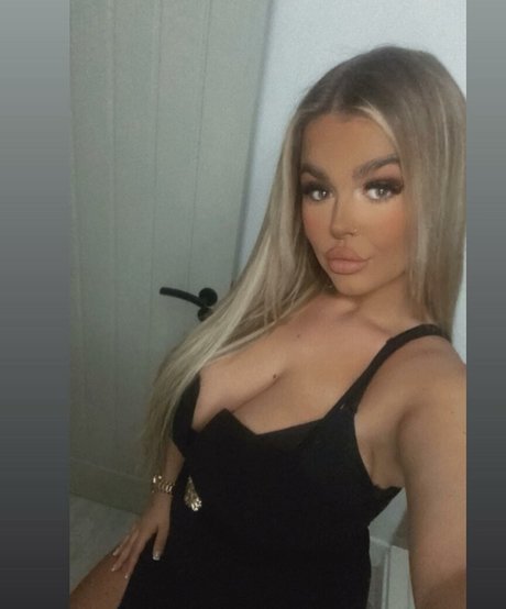 Kayleigh Thomsen nudes only fans