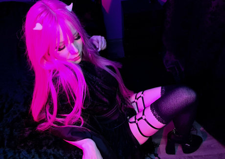 lily angelic cat free is on onlyfans