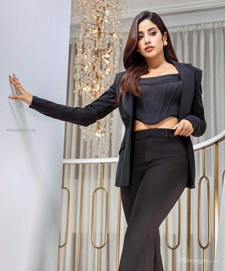 Janhvi Kapoor onlyfans nudes leaks