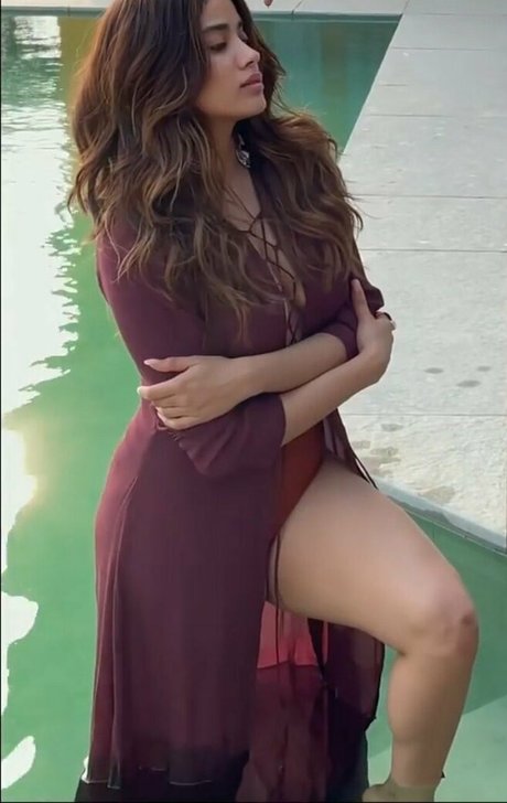 Janhvi Kapoor only fans review