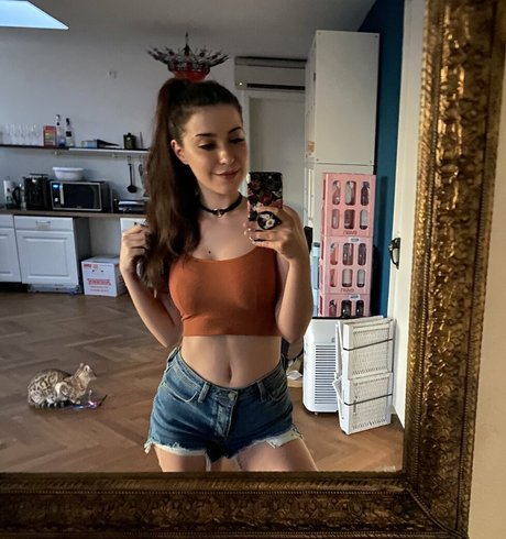 Anni The Duck onlyfans pictures