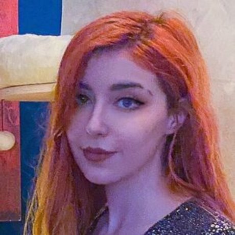 Anni The Duck onlyfans leaks.