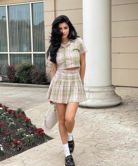 Elwa Saleh onlyfans.