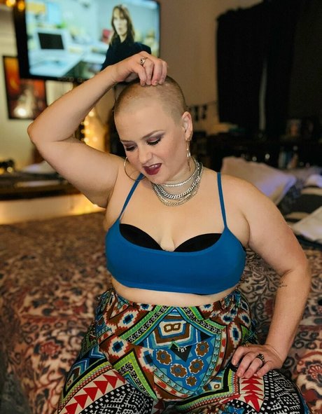 lilmspeggysue onlyfans leaked pictures