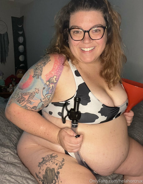 hela stoned bbw nudes only fans
