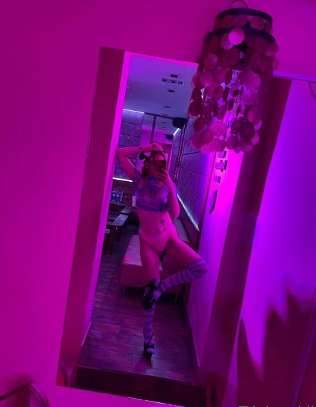 trixi free only fans nudes