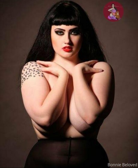 bonnieisbeloved onlyfans naked
