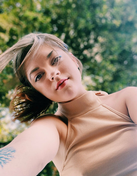 vagina onlyfans xxx render