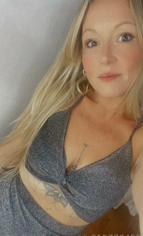 gloryhole girls onlyfans art porn portrayal