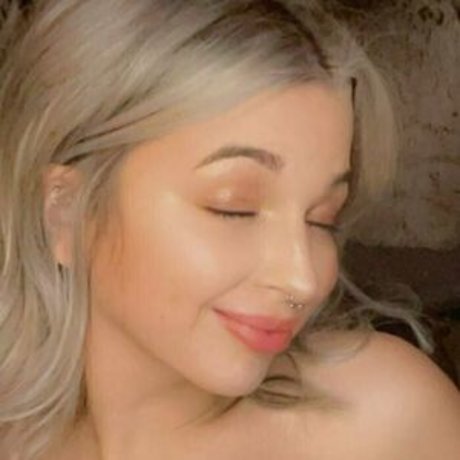 urchloemarie onlyfans archives