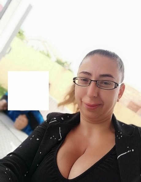 Aurica Velcota onlyfans naked