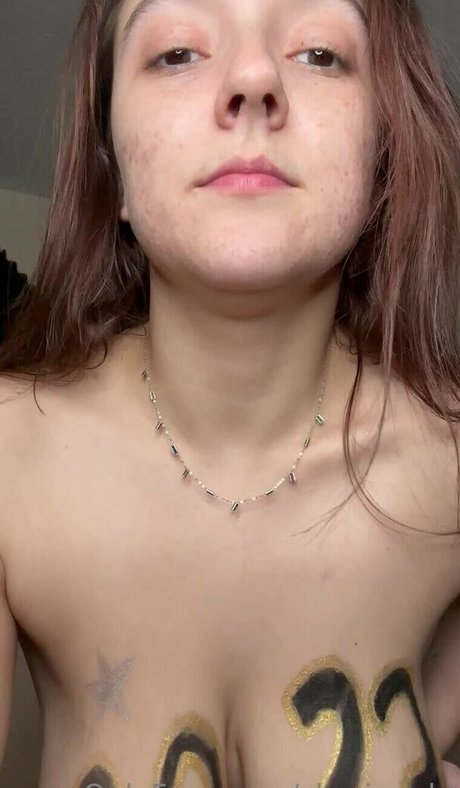 Charis Sellick ass onlyfans