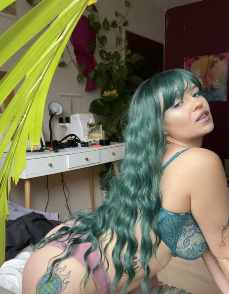 super skinny onlyfans top portrayal