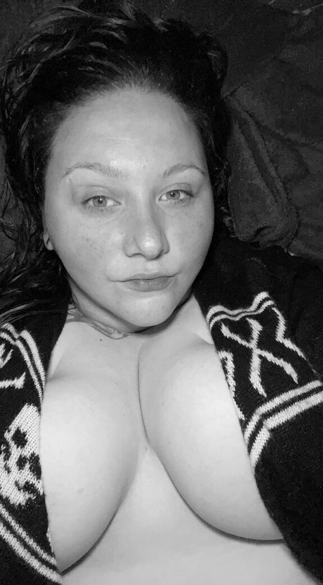 thatmandagirl sextape onlyfans