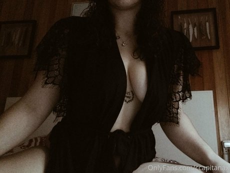 ccapitanax onlyfans nudes leak