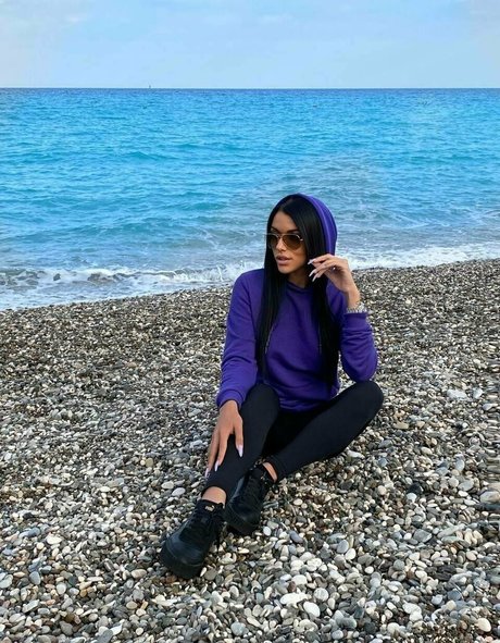 barbie33 onlyfans creator